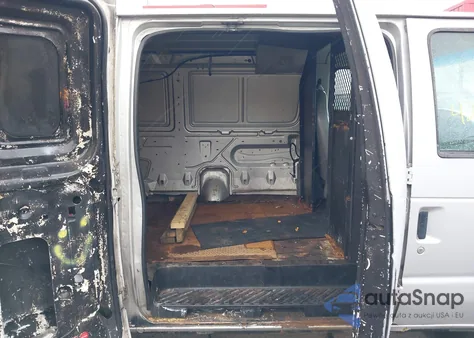 2005 Ford E-250 Commercial/Recreational z USA, uszkodzony, nr VIN 1FTNE24W15HB21601